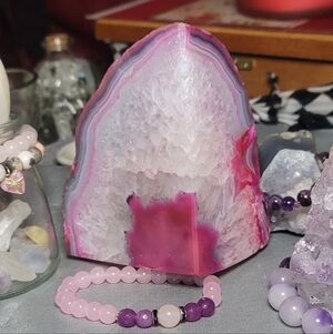 💥SOLD as COMBO💥 Pink & White Quartz Geode Corner Slice